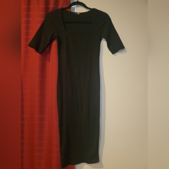 Classy black dress - Picture 2 of 9